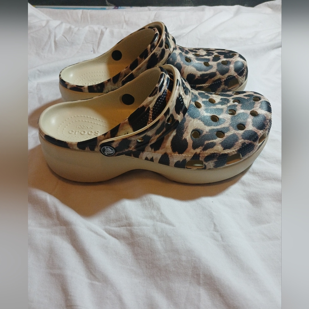 CROCS Classic Platform Women Sz. 10W Animal Remix Clog 207844-2Y4 - Picture 3 of 11